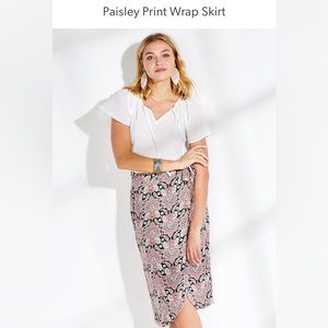 Woman’s Wrap Skirt